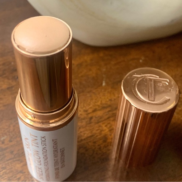 Charlotte Tilbury unreal skin glow hydrating foundation stick - Picture 4 of 5